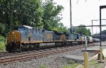 CSX 7214 leads M404 with some out of storage units.